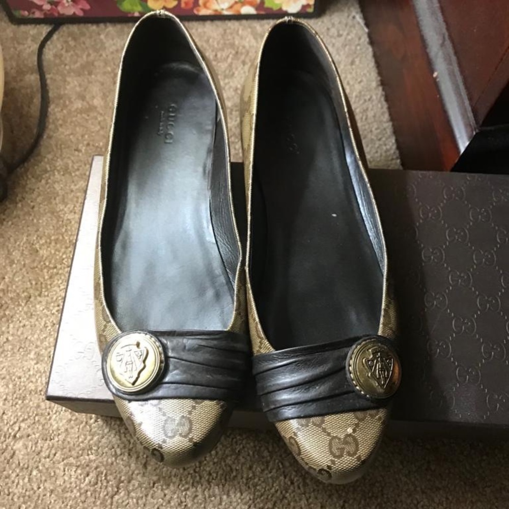 Gucci sandals